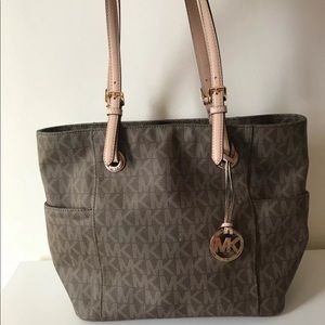 Michael Kors jet set east west tote